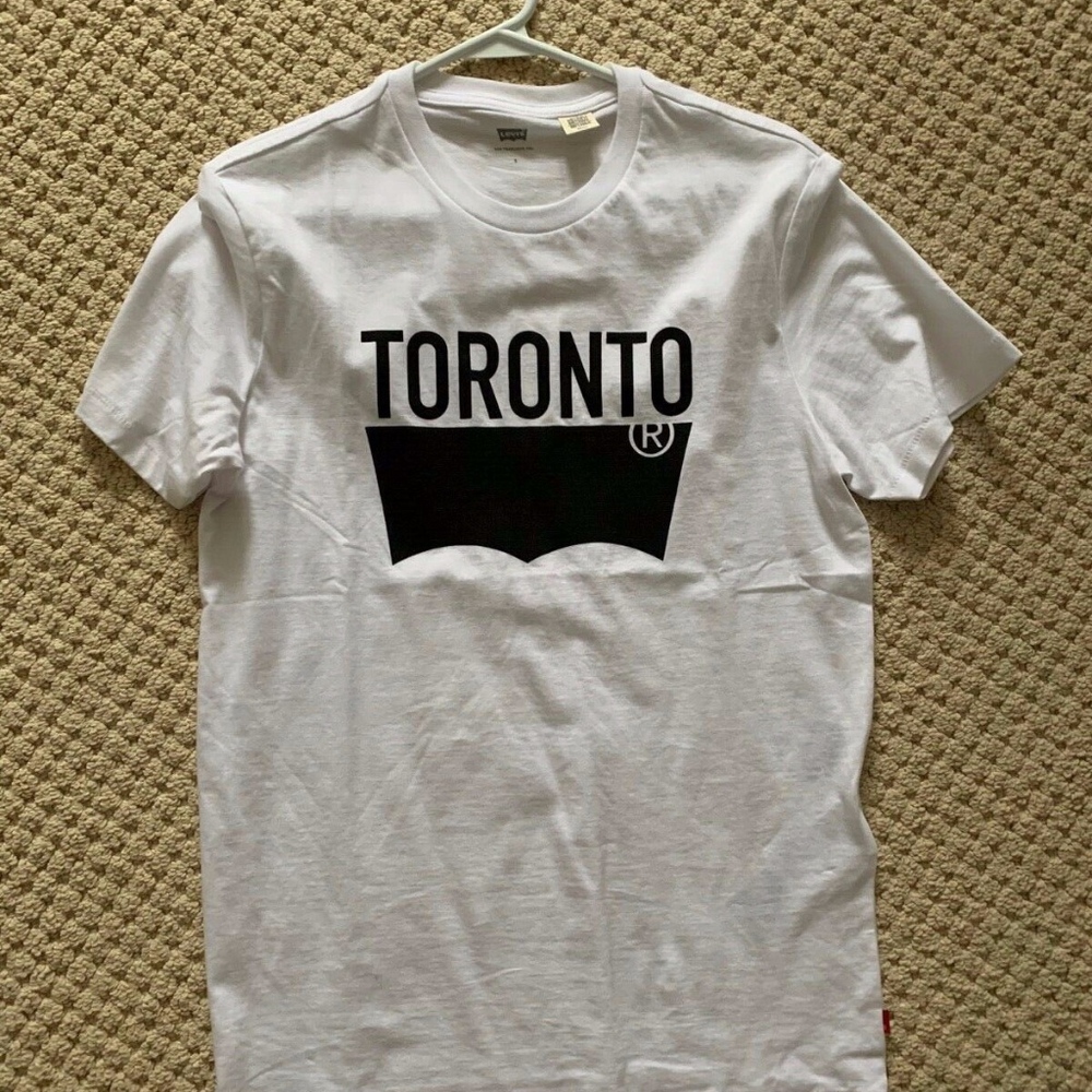Levis Toronto EXCLUSIVE T-SHIRT!!